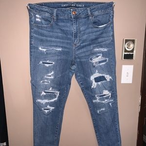 American Eagle plus size distressed jeans